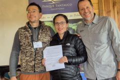 Firma-alianza-por-el-cuidado-de-la-fauna-de-la-Isla-de-Chiloe.-Fundacion-Parque-Tantauco-y-ONG-Chiloe-Silvestre.-Abril-2024